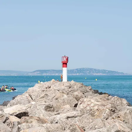 4 Pers. Avec Piscine, Parking, Animaux Admis