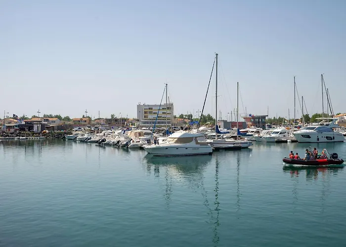 4 Pers. Avec Piscine, Parking, Animaux Admis - Fr-1-387-211 * Marseillan (Herault)